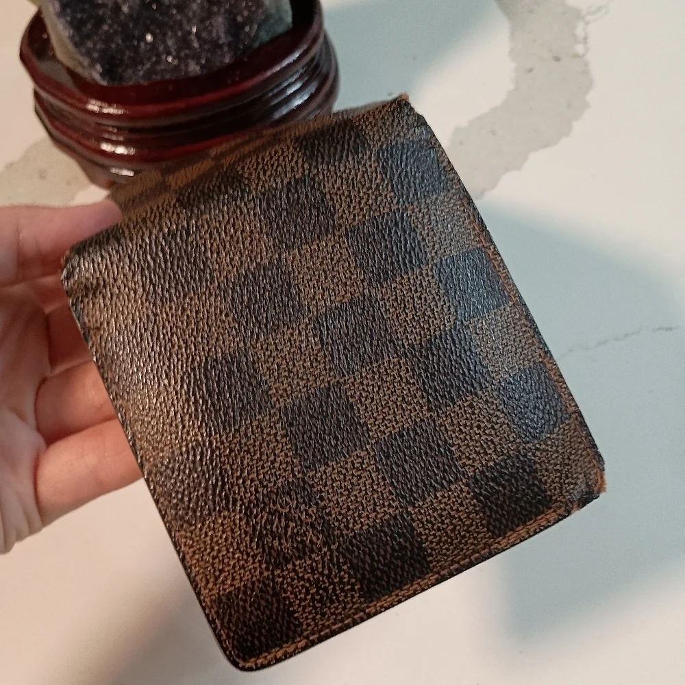 Authentic Louis Vuitton Damier folding wallet coin case vintage